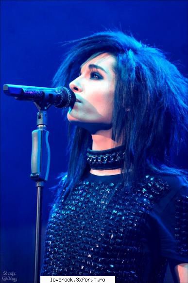 Poze cu Bill cantand - ionela - Bill Kaulitz *solist* ♫♪