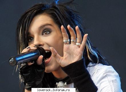 Poze cu Bill cantand - ionela - Bill Kaulitz *solist* ♫♪
