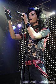 Poze cu Bill cantand - ionela - Bill Kaulitz *solist* ♫♪